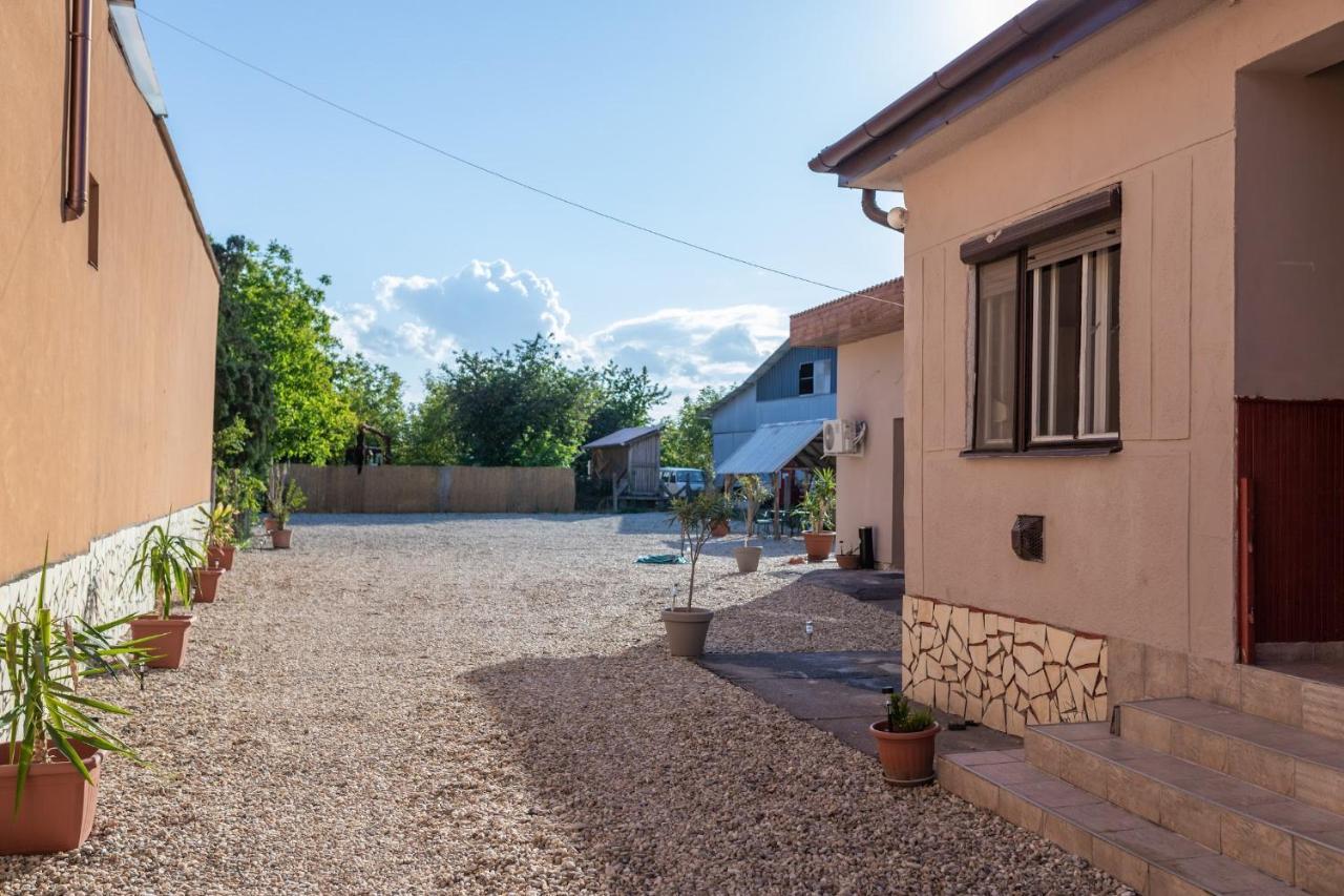 Apartmán Ivanhoe Apartman Nyírbátor Exteriér fotografie